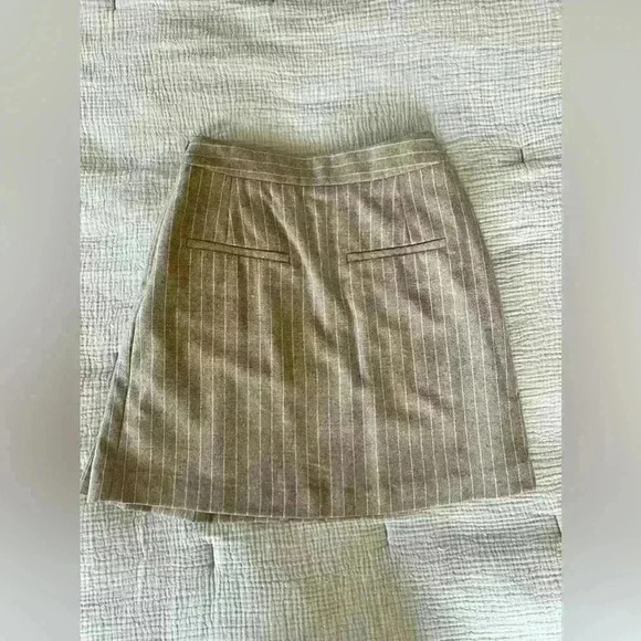ba&sh Beige Pinstripe Pleated Mini Skirt | Size 0 - Picture 3 of 4